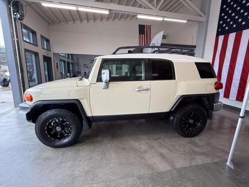 2008 Toyota FJ Cruiser Base