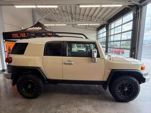 2008 Toyota FJ Cruiser Base