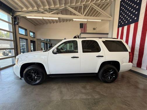 Summit White 2014 Chevrolet Tahoe LS
