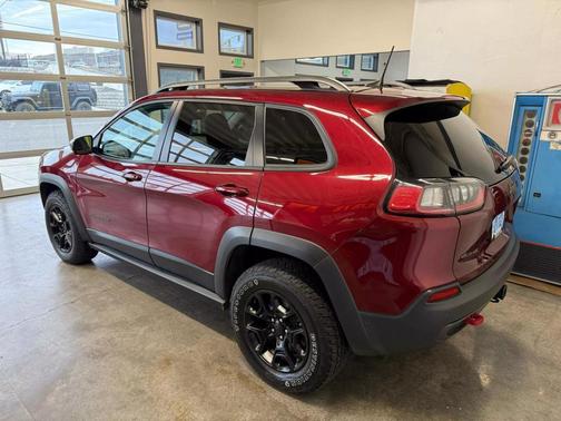 2019 Jeep Cherokee Trailhawk Elite