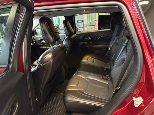 2019 Jeep Cherokee Trailhawk Elite