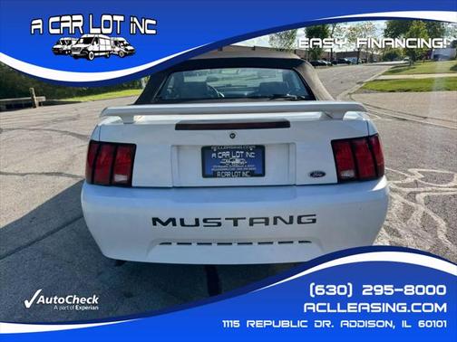 2004 Ford Mustang Premium