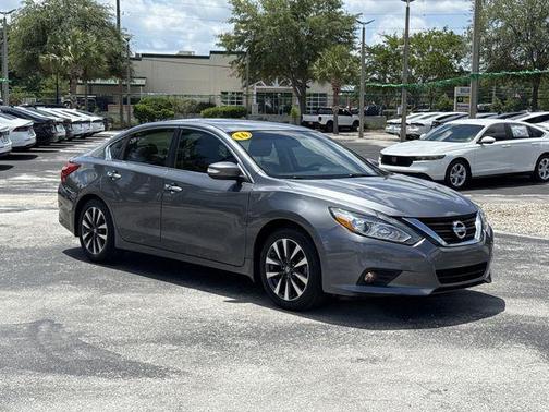 Gun Metallic 2016 Nissan Altima 2.5 SL