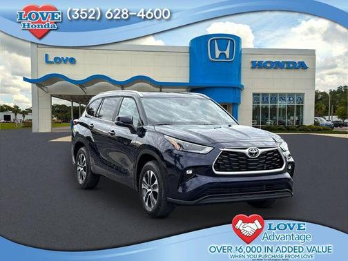 2023 Toyota Highlander XLE