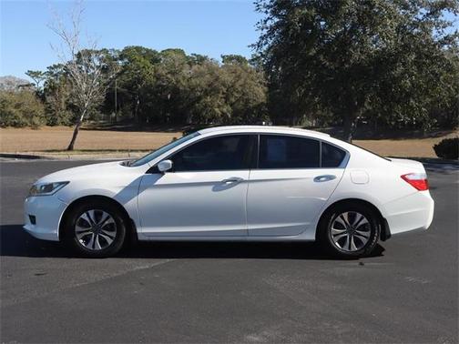 Photo 4 of 29 of 2015 Honda Accord LX