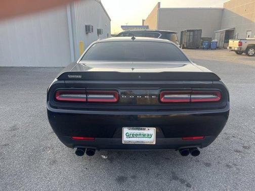 Photo 5 of 34 of 2015 Dodge Challenger R/T Plus