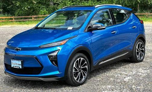 Bright Blue Metallic 2023 Chevrolet Bolt EUV FWD Premier