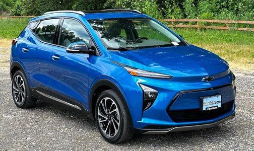 Bright Blue Metallic 2023 Chevrolet Bolt EUV FWD Premier