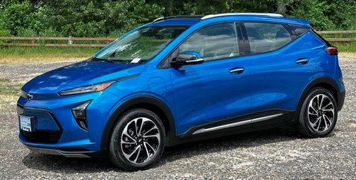 Bright Blue Metallic 2023 Chevrolet Bolt EUV FWD Premier