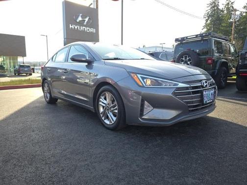 2019 Hyundai ELANTRA SEL
