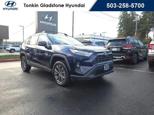 2022 Toyota RAV4 Hybrid XLE Premium