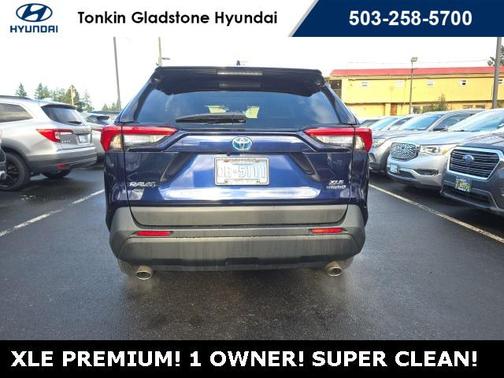2022 Toyota RAV4 Hybrid XLE Premium