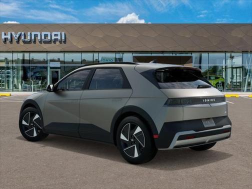 2025 Hyundai IONIQ 5 SE
