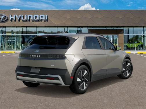2025 Hyundai IONIQ 5 SE