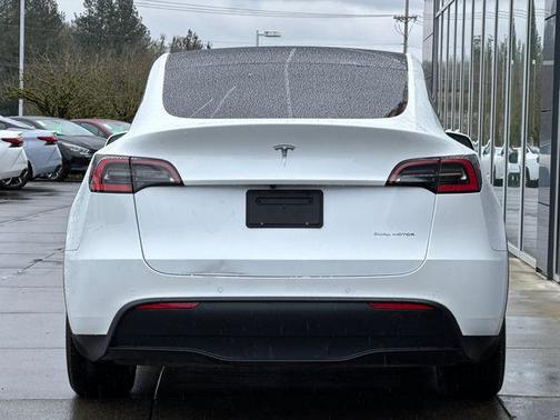 Pearl White Multi-Coat 2021 Tesla Model Y Long Range Dual Motor All-Wheel Drive