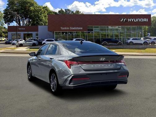 Amazon Gray 2026 Hyundai ELANTRA HEV SEL Sport