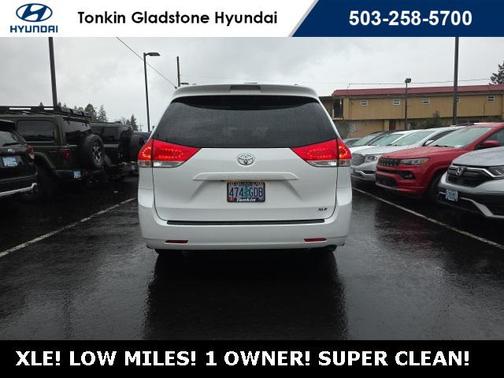 2013 Toyota Sienna XLE