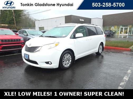2013 Toyota Sienna XLE
