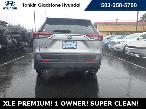 2022 Toyota RAV4 Hybrid XLE Premium