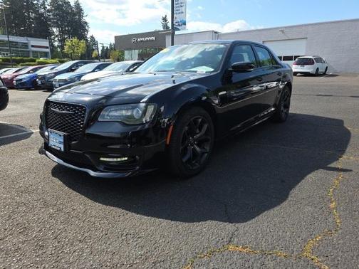 2022 Chrysler 300 Touring