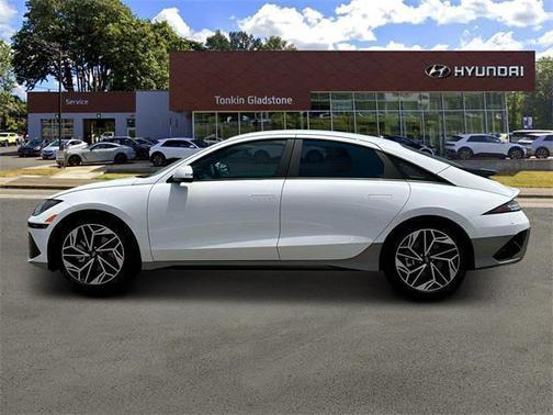 2025 Hyundai IONIQ 6 SEL