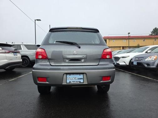 2006 Mitsubishi Outlander LS