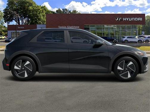 2025 Hyundai IONIQ 5 SE Standard Range