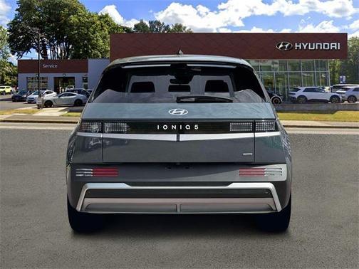2025 Hyundai IONIQ 5 SE