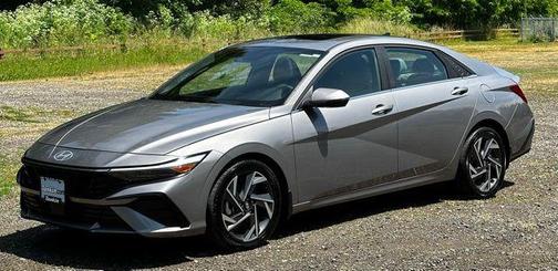 Fluid Metal 2024 Hyundai ELANTRA HEV Limited