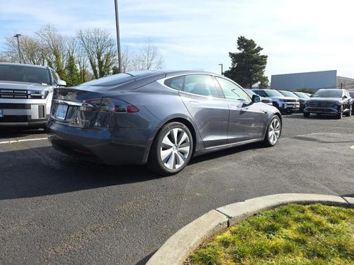 2021 Tesla Model S Long Range
