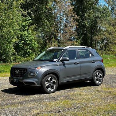 Ecotronic Gray 2025 Hyundai VENUE SEL