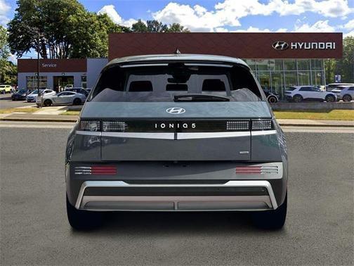 2025 Hyundai IONIQ 5 SE