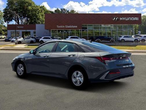 Amazon Gray 2026 Hyundai ELANTRA SE