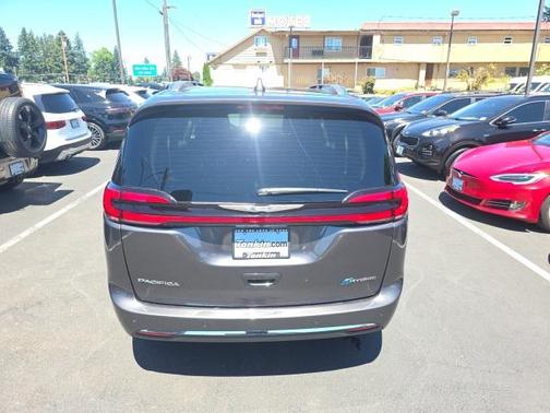 2021 Chrysler Pacifica Hybrid Limited