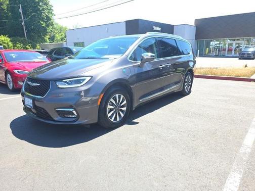 2021 Chrysler Pacifica Hybrid Limited
