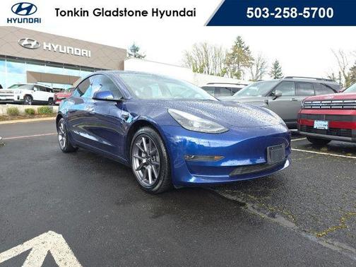 Deep Blue Metallic 2023 Tesla Model 3 Standard Range