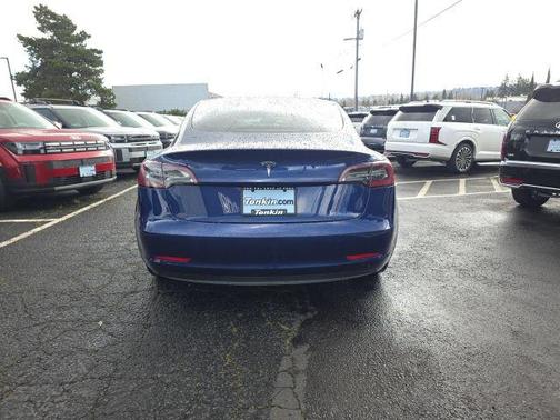 Deep Blue Metallic 2023 Tesla Model 3 Standard Range
