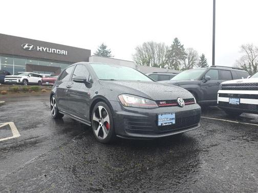 2017 Volkswagen Golf GTI 2.0T SE 4-Door
