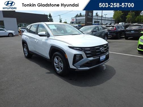 2025 Hyundai TUCSON SE