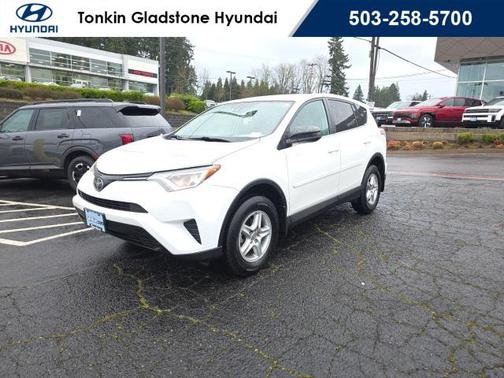 2017 Toyota RAV4 LE