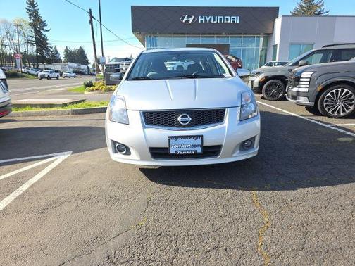 Brilliant Silver 2012 Nissan Sentra 2.0 SR