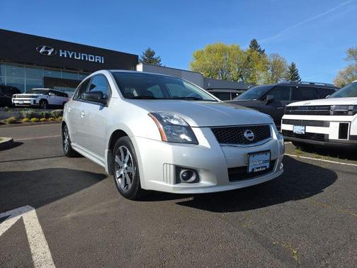 Brilliant Silver 2012 Nissan Sentra 2.0 SR