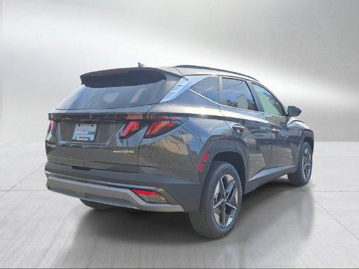 Ecotronic Gray 2026 Hyundai TUCSON Hybrid SEL