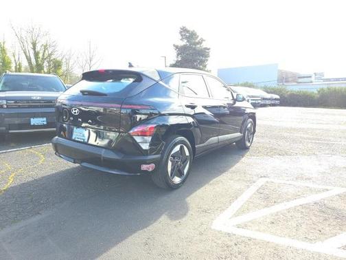 2024 Hyundai KONA EV SE