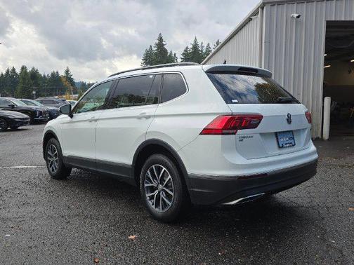 Pure White 2020 Volkswagen Tiguan 2.0T SE 4MOTION
