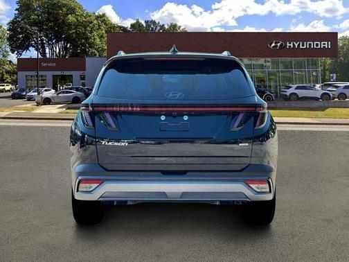 Phantom Black 2026 Hyundai TUCSON Limited