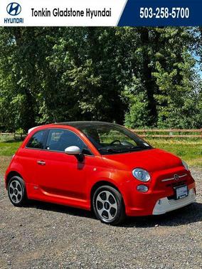 Electric Orange Tri-Coat Pearlcoat 2014 FIAT 500e Battery Electric