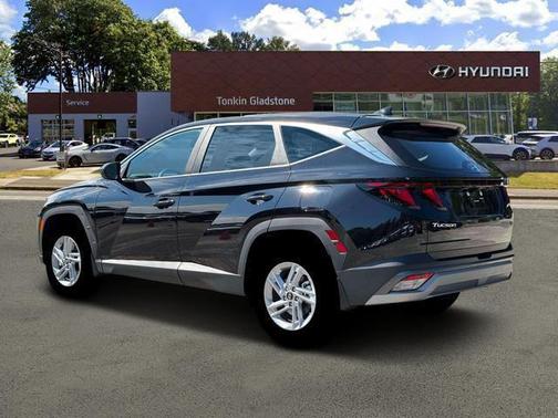 Phantom Black 2026 Hyundai TUCSON SE