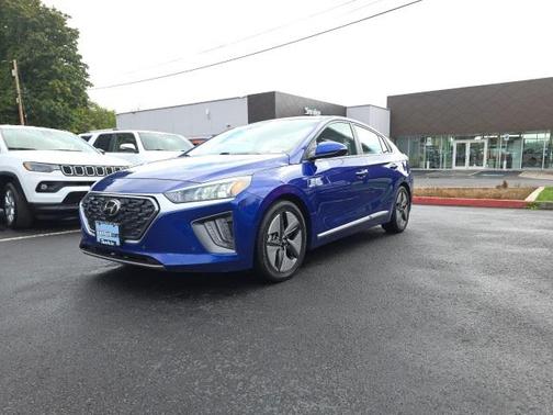 2020 Hyundai IONIQ Hybrid Limited