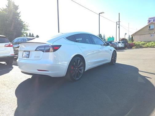 2020 Tesla Model 3 Performance